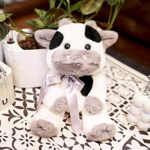 Buttercup the Cow detail